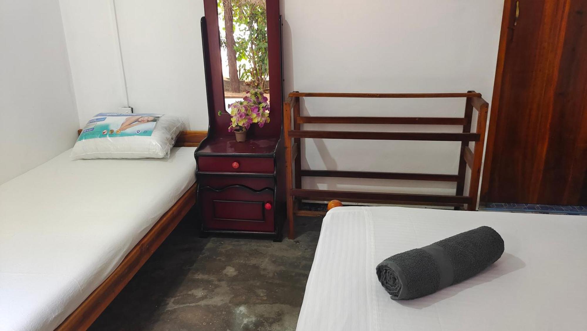 Hostel Costels Arugambay Arugam Bay Zimmer foto